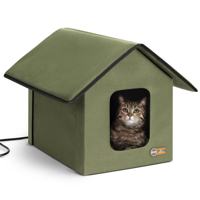 K&H Heated Outdoor Cat House with Two Doors